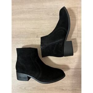 Gibson*Latimer  Suede Booties Women’s Size 7.5 Side Zip Excellent Condition